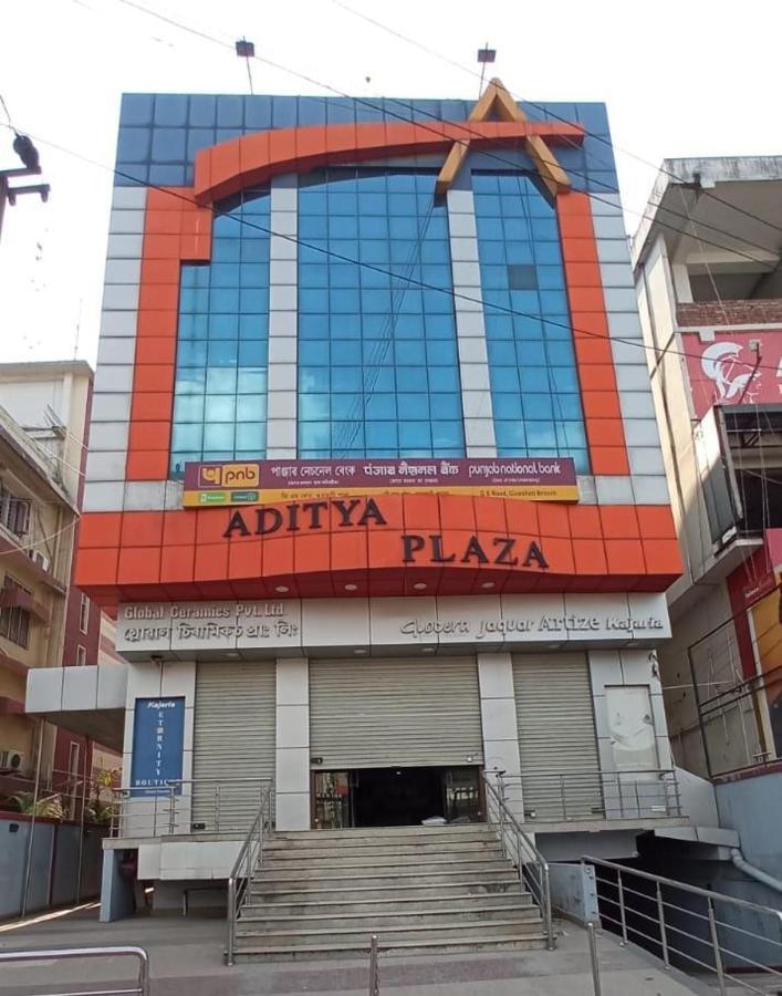 גווהטי Aditya Inn מראה חיצוני תמונה